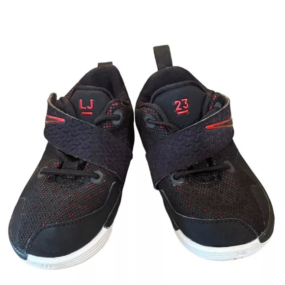 Nike LeBron James XIV Toddler Sneakers Size 7C Authentic (TD) Black/Red - Picture 2 of 6